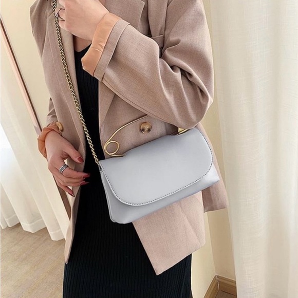 New!!! Safety Pin Clutch / Crossbody - Picture 2 of 6